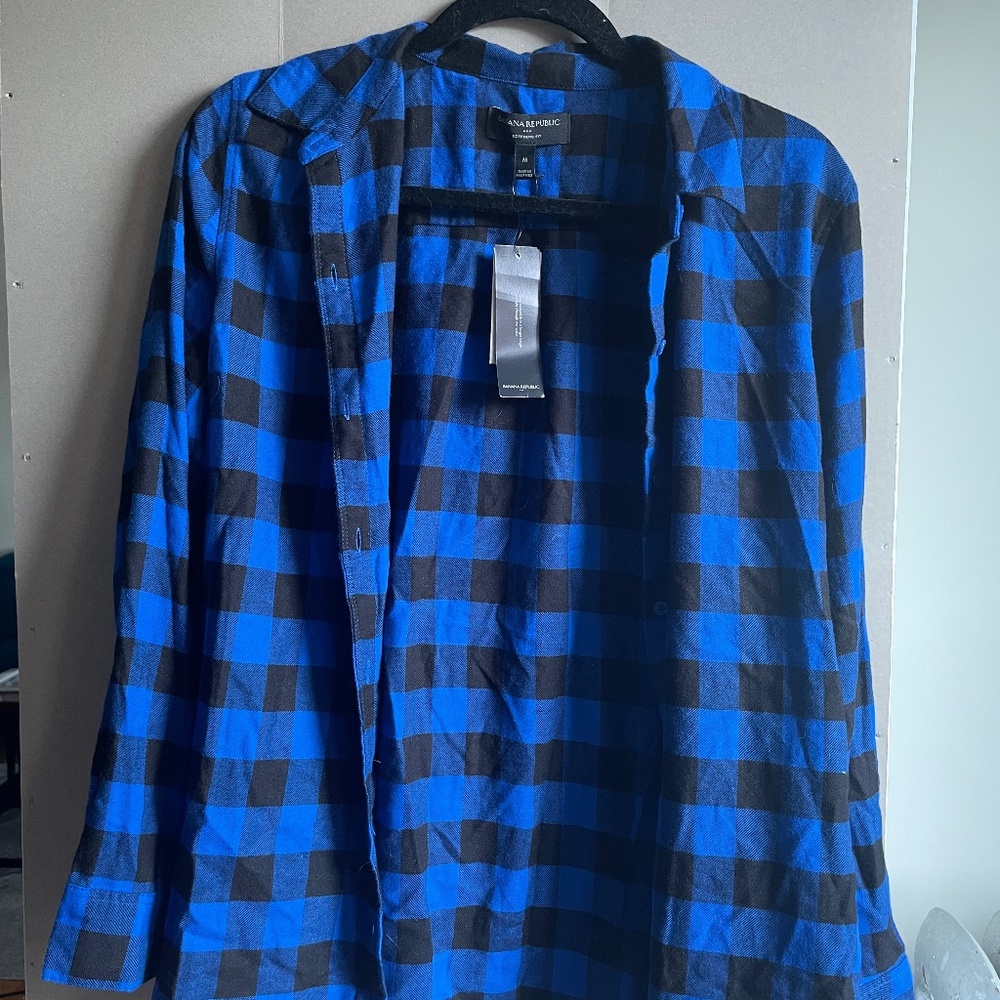 Banana Republic Boyfriend Fit Check Pattern Button Up